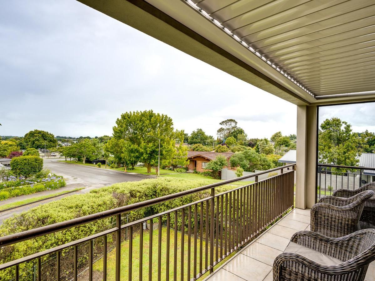 Busby Hill Villa - Havelock North Holiday Home 외부 사진